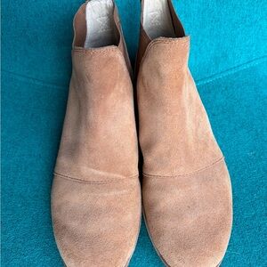 Sorel Women's Suede Ankle Booties - Hardly Worn!